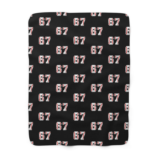 Sherpa Blanket — Cozy Black '67' Baseball Patterned Throw